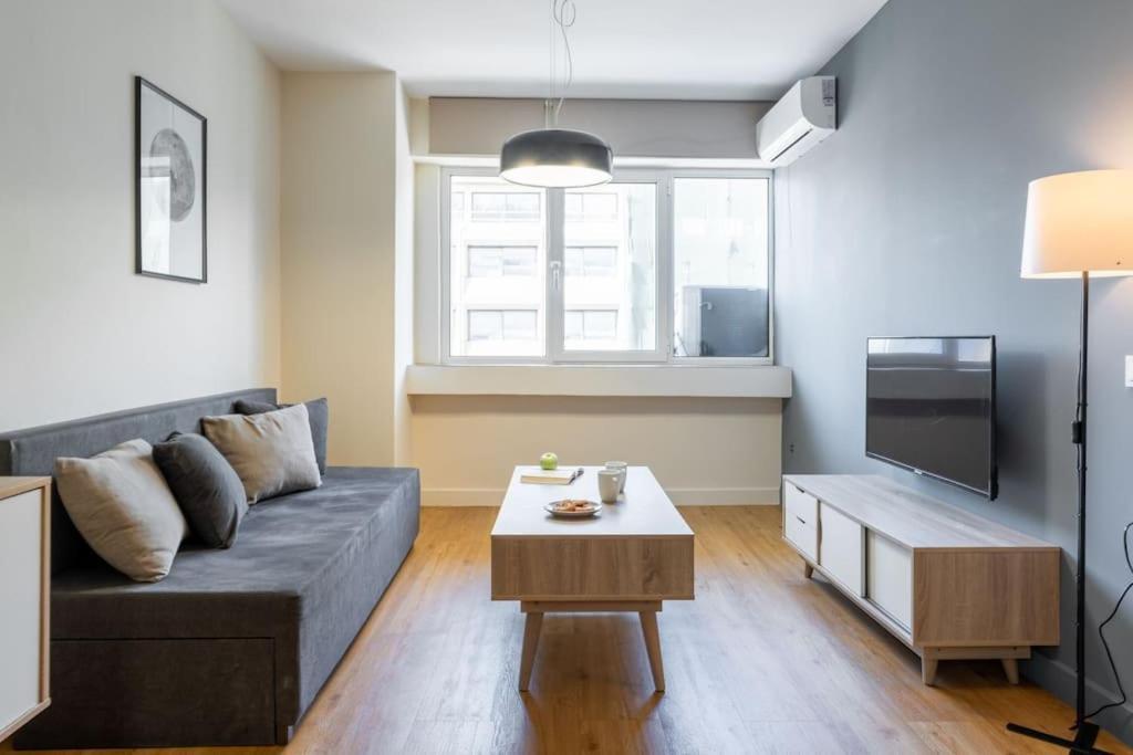 Large Comfy, Modern Studio 5 Min To Acropolis 아테네 외부 사진